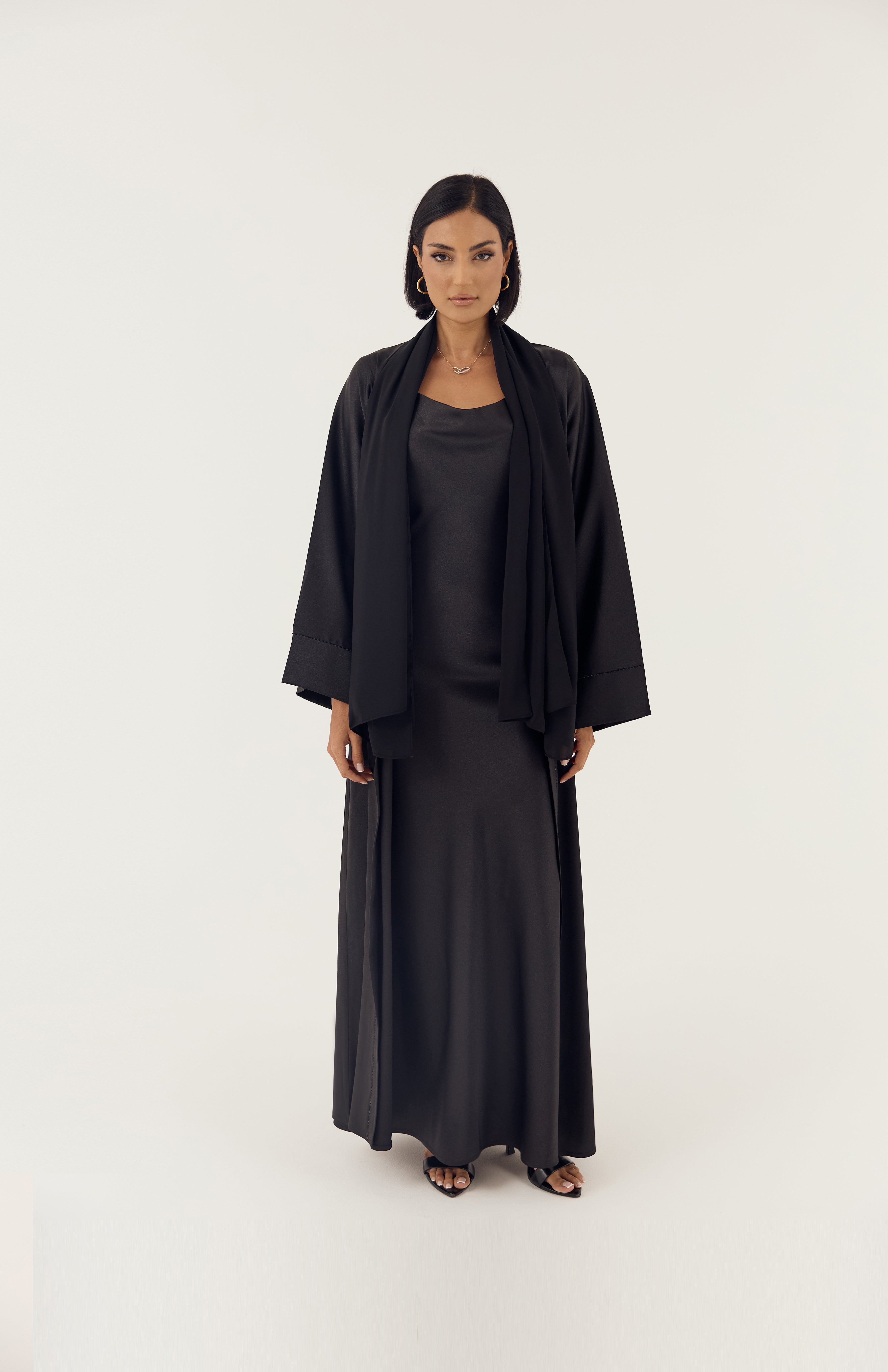 Black 4-Piece Emirati Satin Set