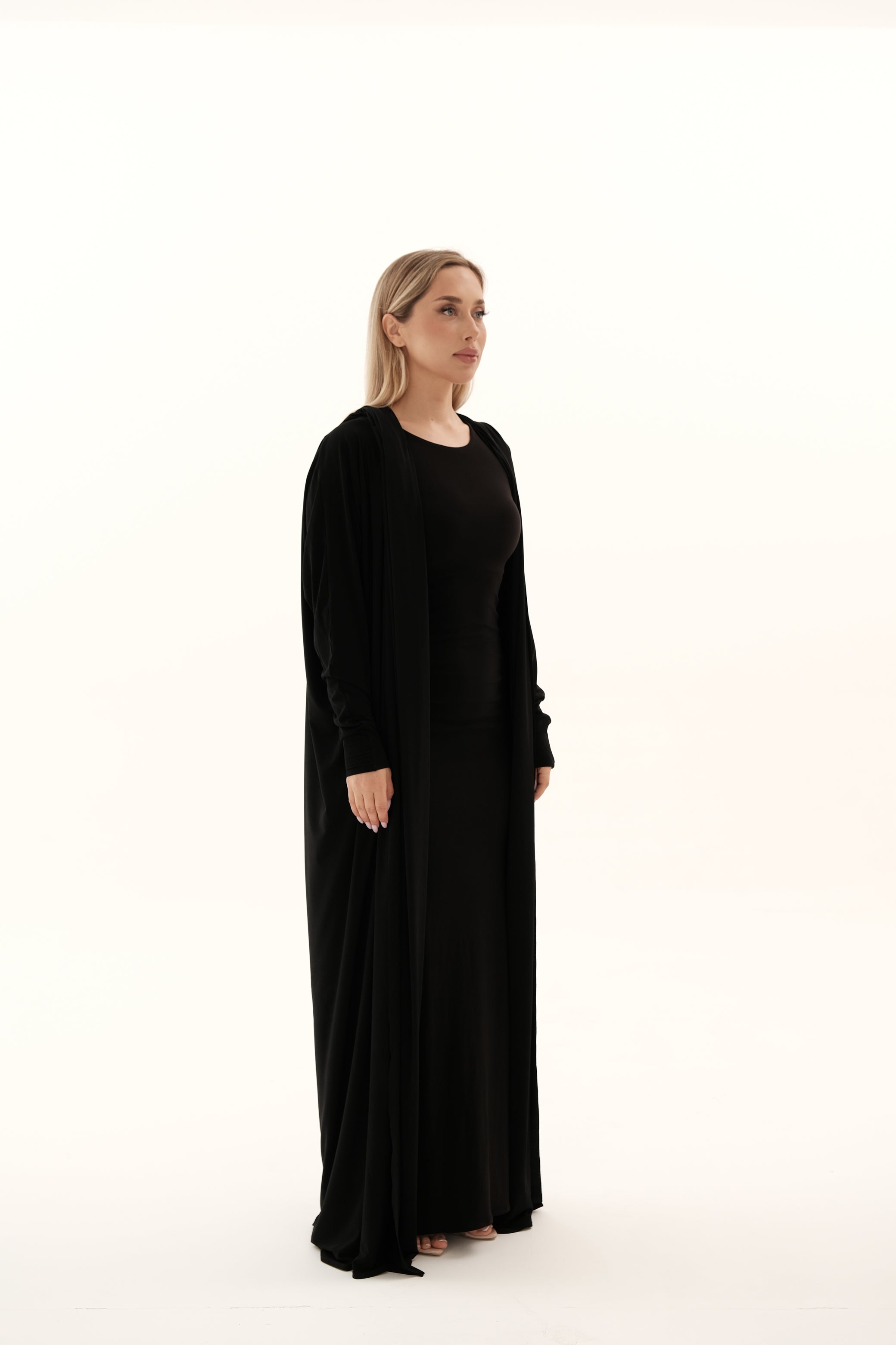 Stretching Abaya Black